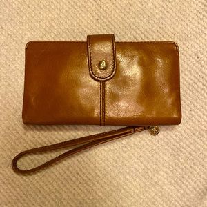 Hobo Marshal wristlet / wallet in Truffle